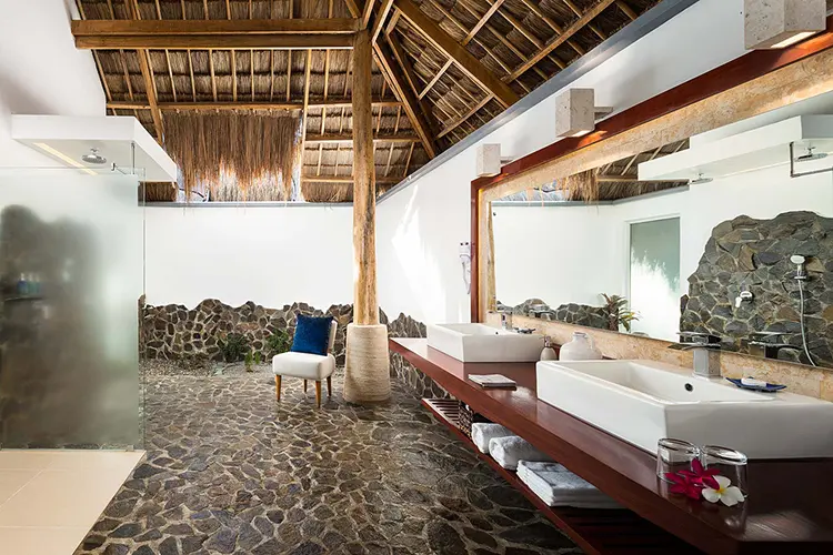Ванная комната Pool Suite