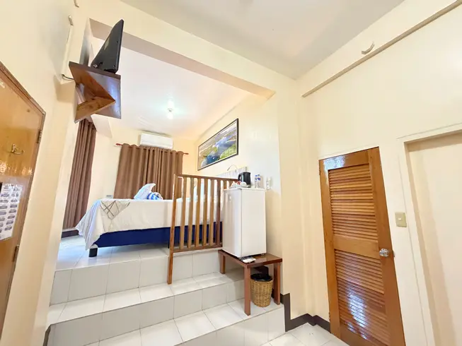 Family Room — второй уровень с кроватью