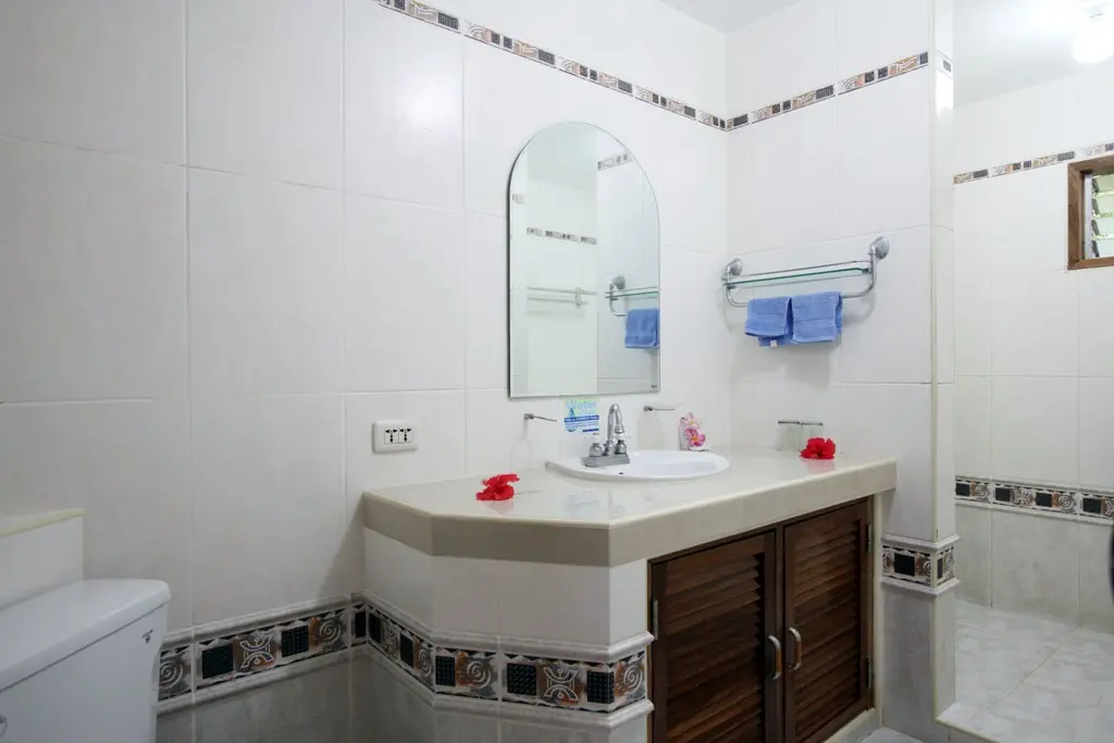 Seaview Room — ванная комната