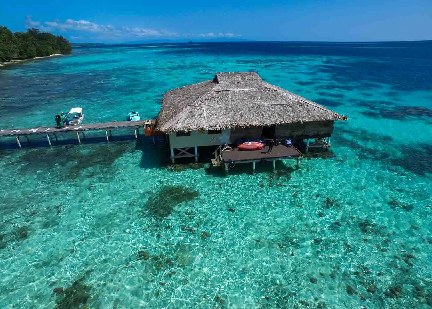 The overwater bungalow and its walkway