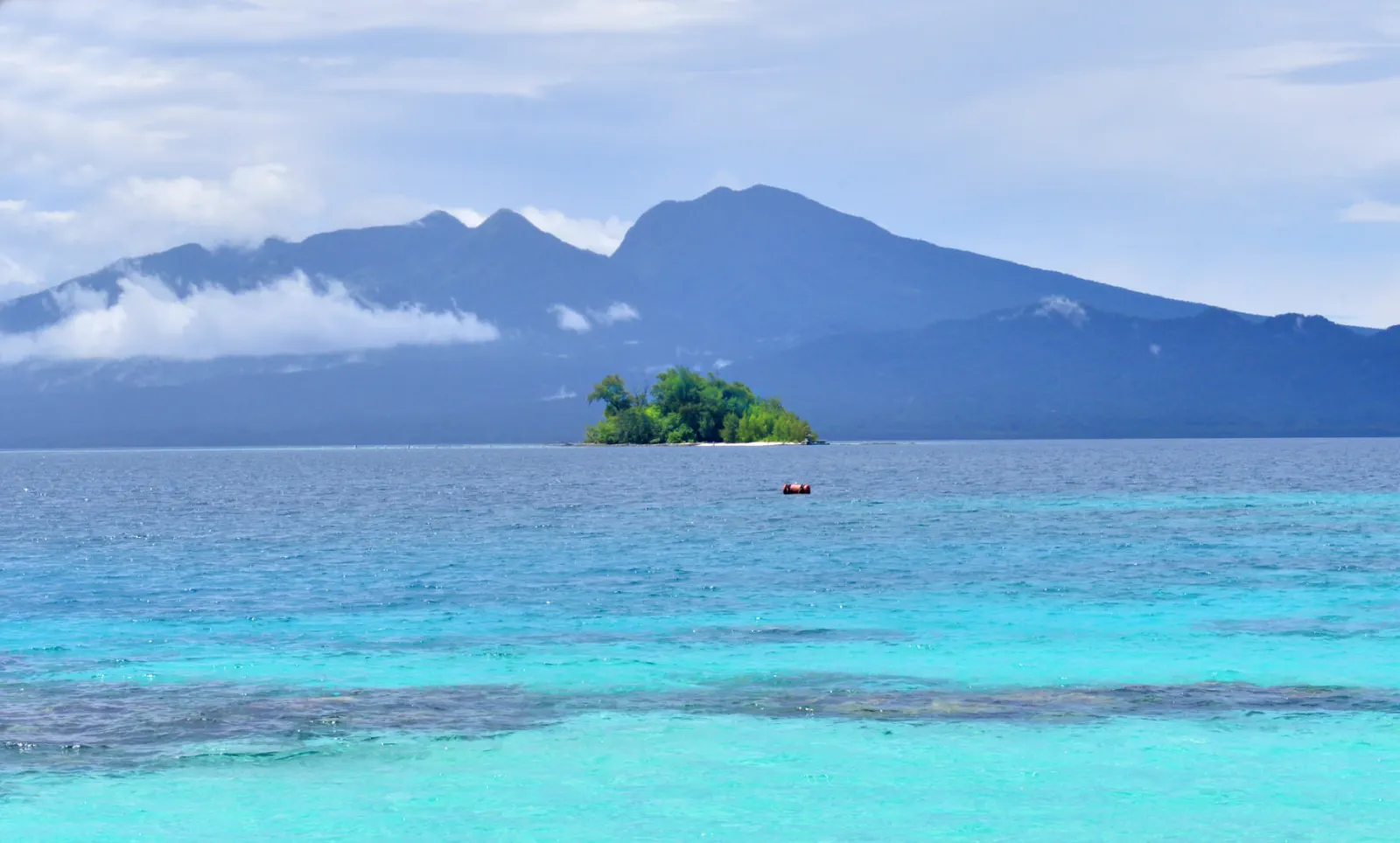 The view across the neighbouring islands