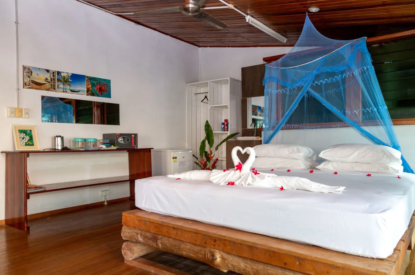 Beach House Apartment — bedroom with a double bed