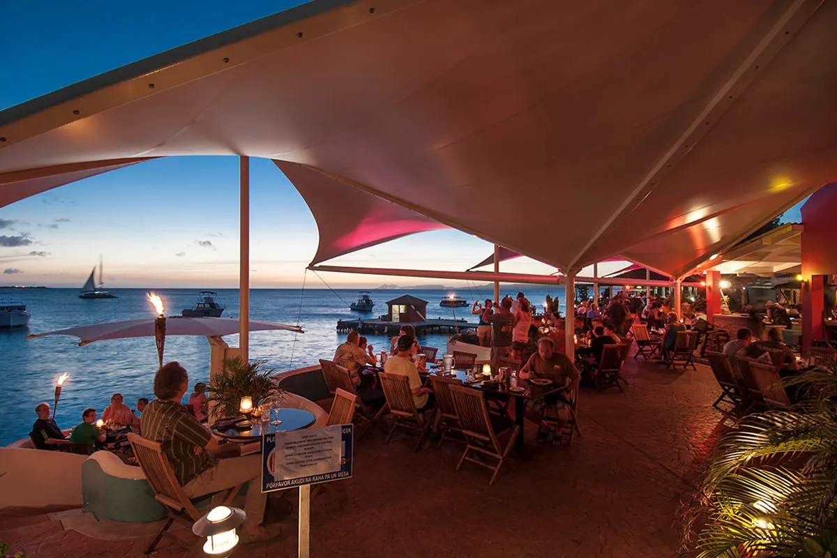 The restaurant at sunset