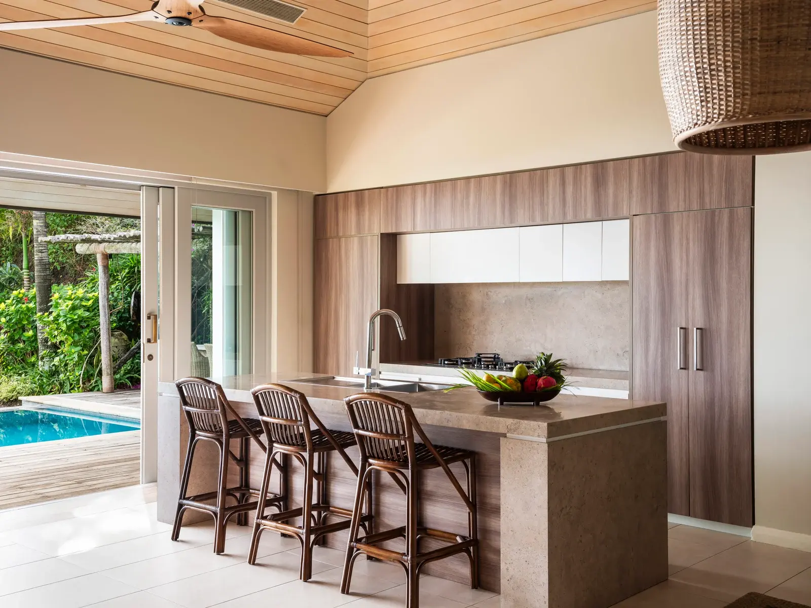 Namara Residence — кухня