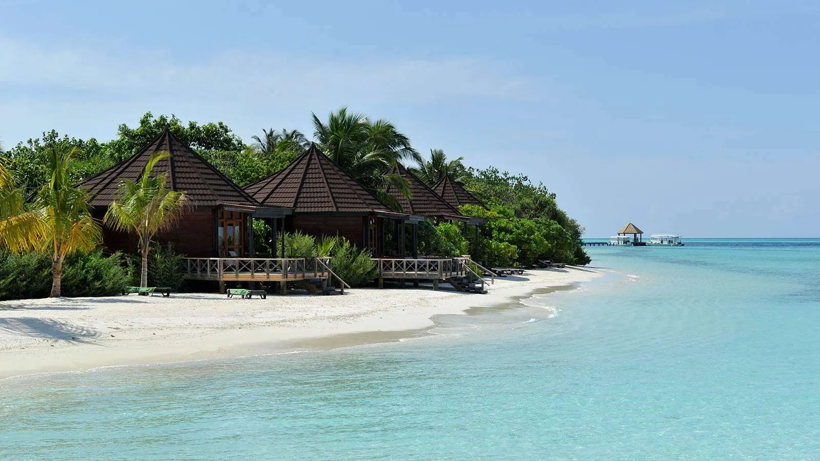 Jacuzzi Beach Villa — вилла на пляже