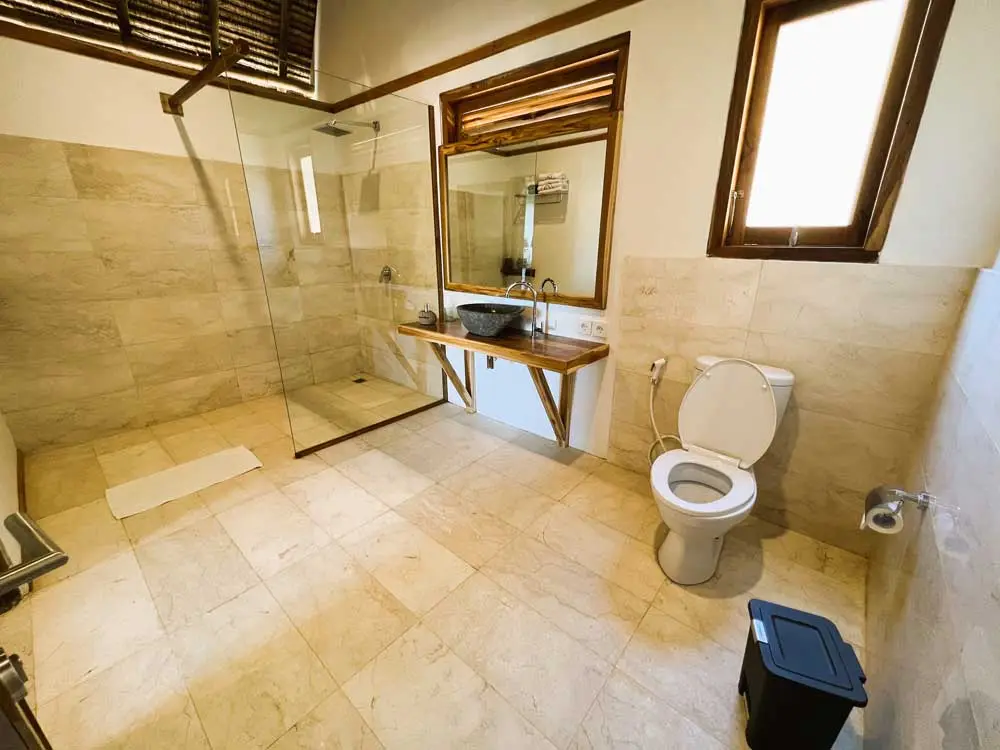 Private Bamboo Bungalow — терраса на закат