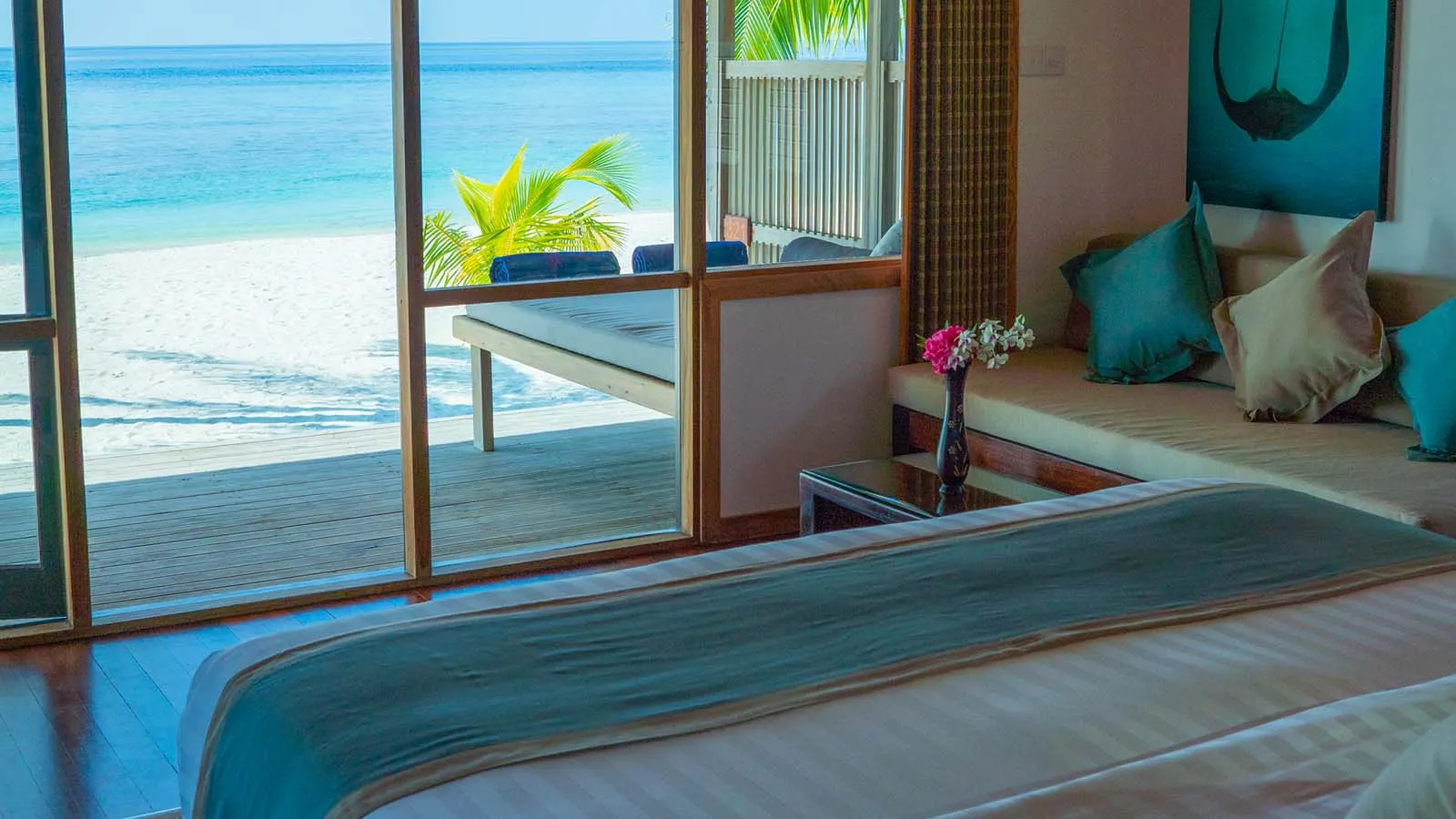 O Beach Villa — интерьер с видом на океан