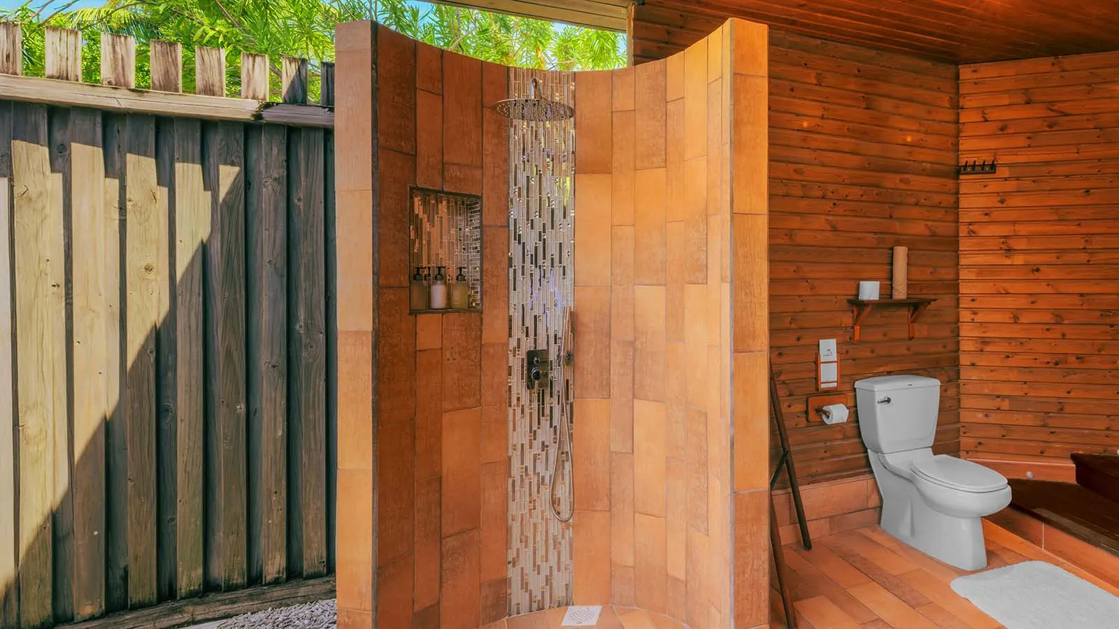 Sangu Premium Beach Villa — ванная под открытым небом