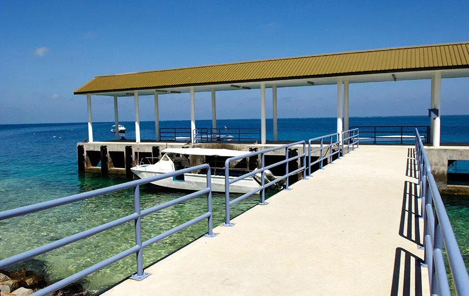The resort jetty over the water