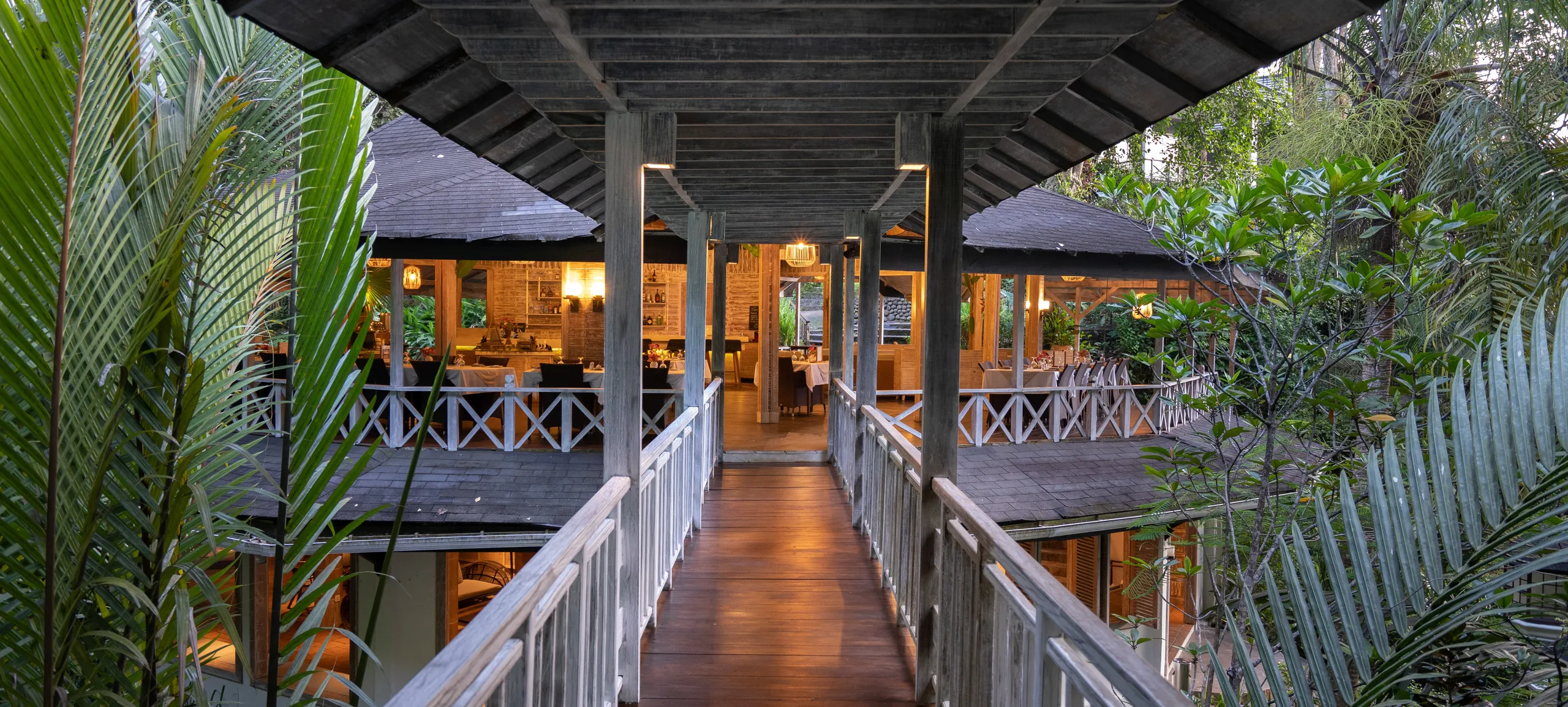 Walkway to the semi-open Langka restaurant