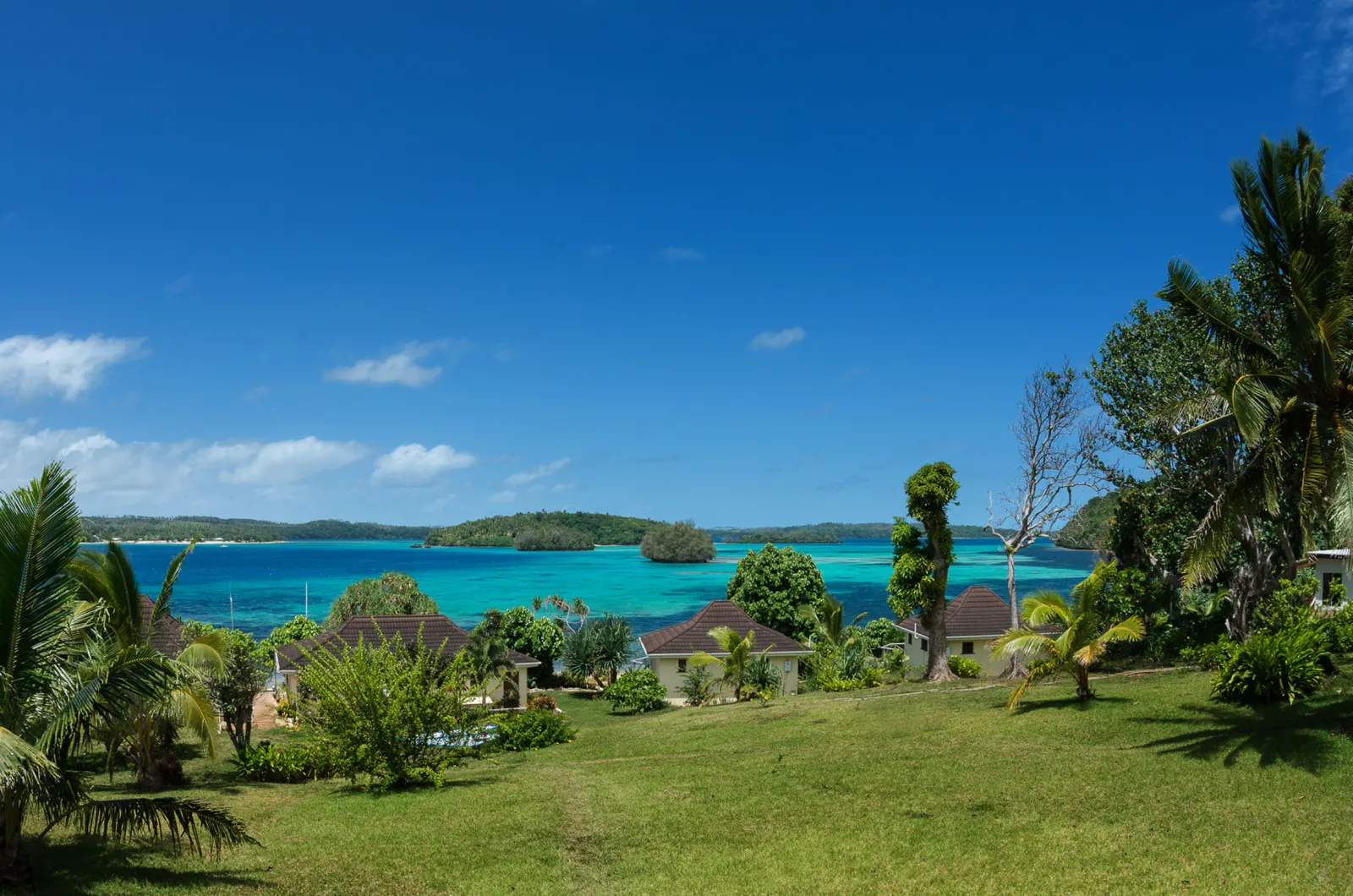 The resort and the lagoon seen from the hill