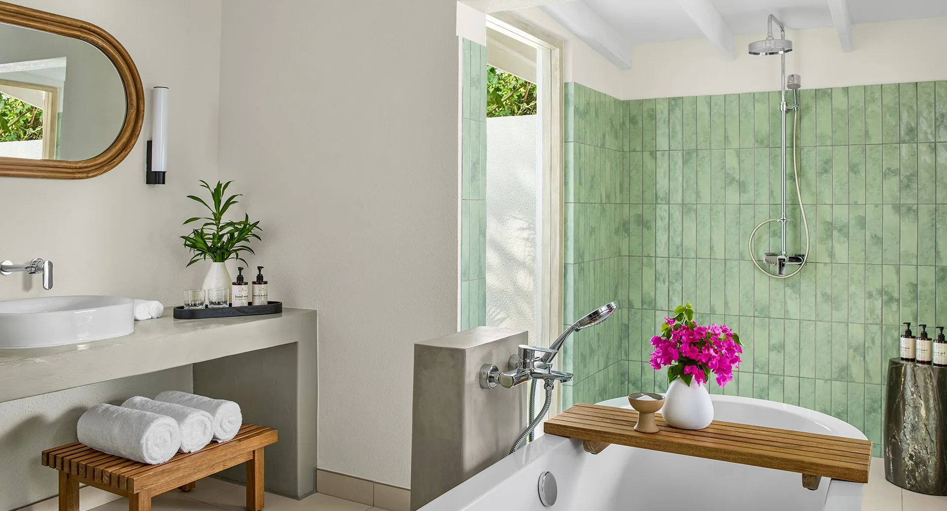 Two Bedroom Reethi Suite with Pool — ванная комната