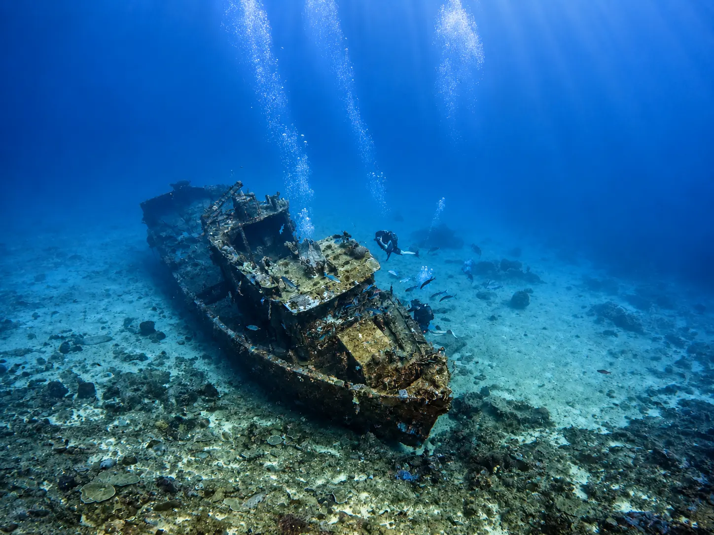 A wreck in shallow water