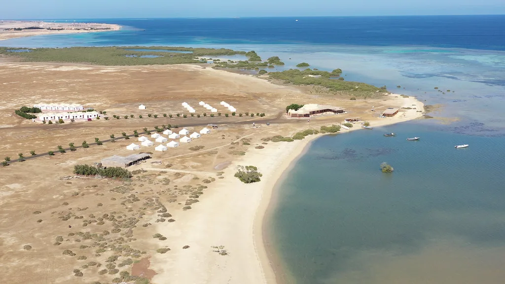 The bay and village of Wadi Lahami from above
