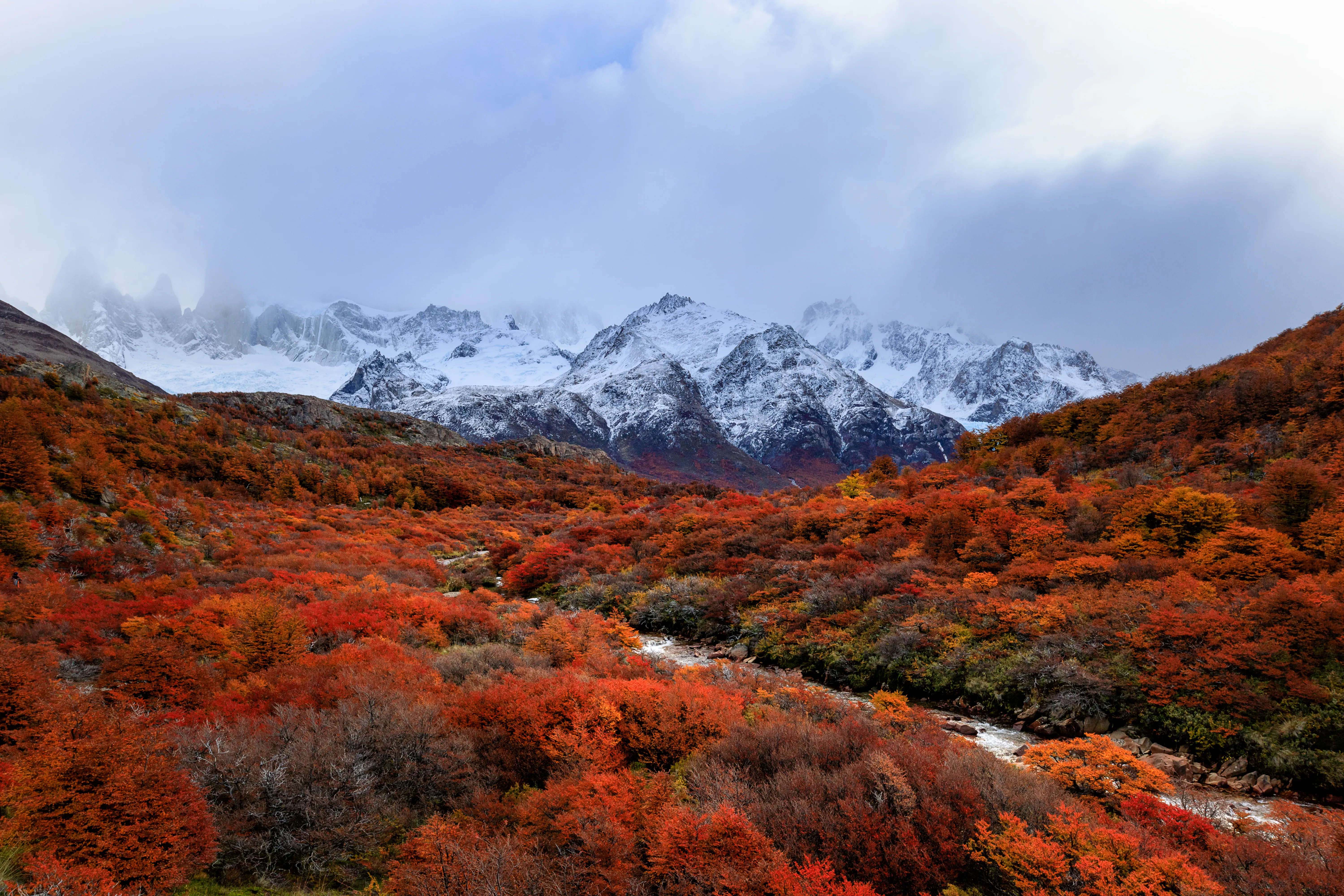 Торрес-дель-Пайне — гранитные башни на рассвете
