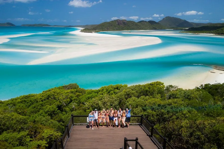 Группа на смотровой — острова Уитсанди