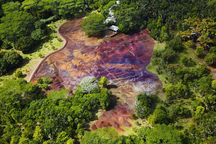 Земля семи цветов в Шамарель с воздуха